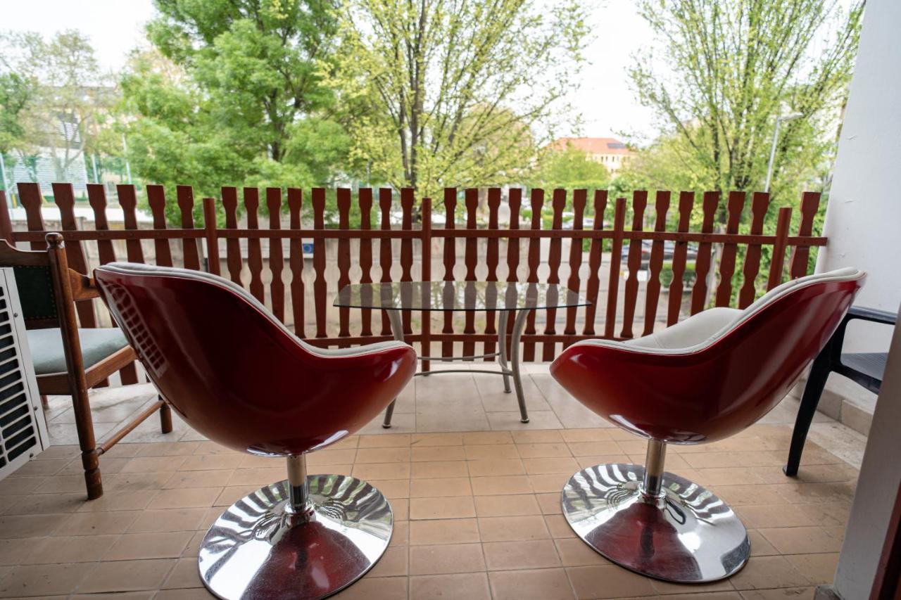 Elit Apartman Apartment Debreţin Exterior foto